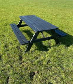 Goedkopepicknicktafels.nl | Zwarte XL Picknicktafel | Tuintafel 6 Persoons | Zwart Gespoten Gedroogd Grenen Hout! 4 Goedkopepicknicktafels.nl | Zwarte XL Picknicktafel | Tuintafel 6 Persoons | Zwart Gespoten Gedroogd Grenen Hout! -Tuinmeubelseries Winkel 1043x1200 2