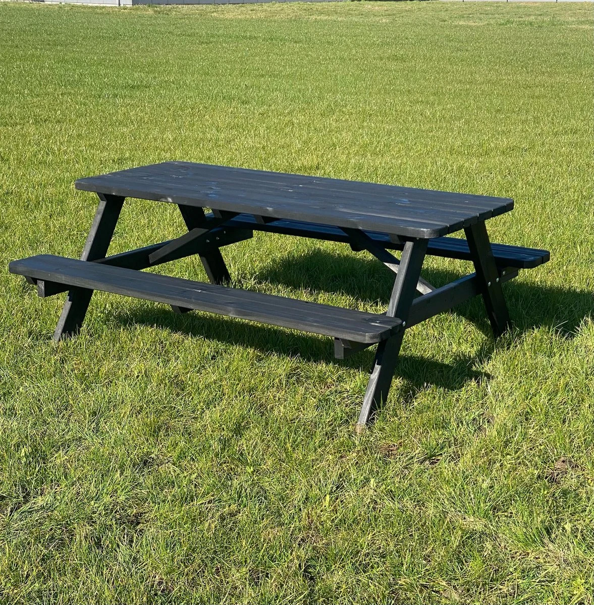 Goedkopepicknicktafels.nl | Zwarte XL Picknicktafel | Tuintafel 6 persoons | Zwart Gespoten Gedroogd Grenen Hout! Goedkopepicknicktafels.nl | Zwarte XL Picknicktafel | Tuintafel 6 Persoons | Zwart Gespoten Gedroogd Grenen Hout! -Tuinmeubelseries Winkel 1177x1200 2