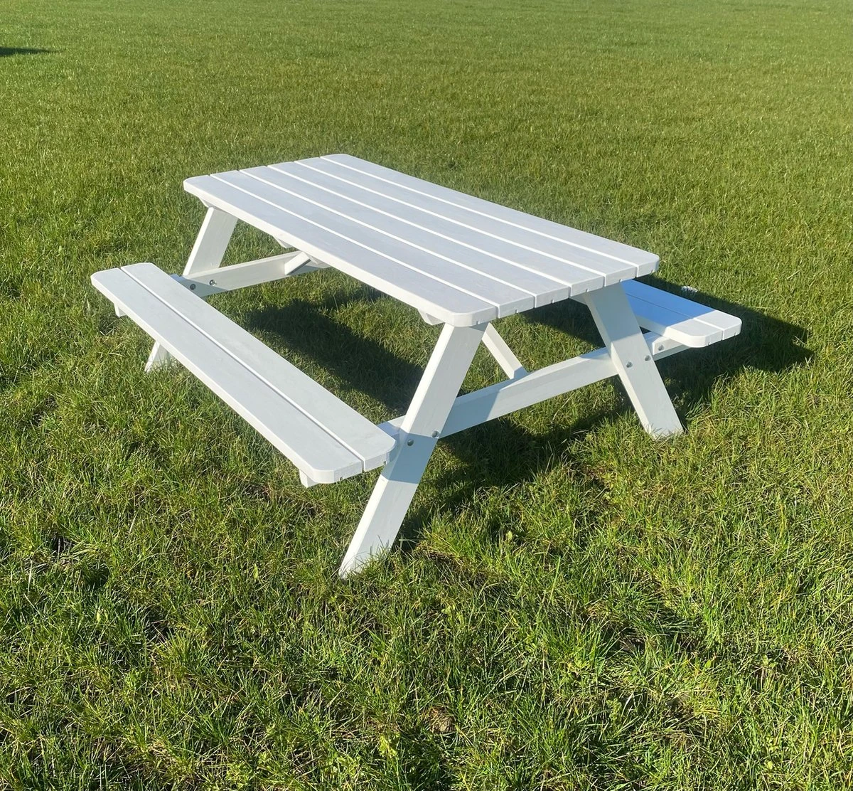 Goedkopepicknicktafels.nl | Witte XL Picknicktafel | Tuintafel 6 persoons | Wit Gespoten Gedroogd Grenen Hout! Goedkopepicknicktafels.nl | Witte XL Picknicktafel | Tuintafel 6 Persoons | Wit Gespoten Gedroogd Grenen Hout! -Tuinmeubelseries Winkel 1200x1112 1