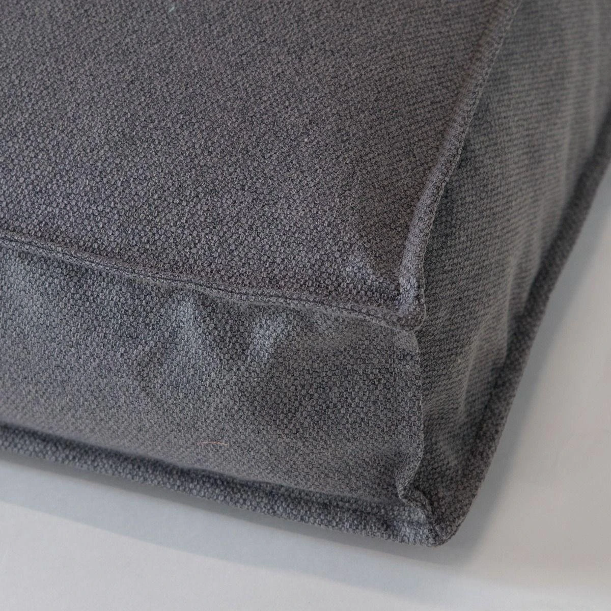 2L Home & Garden Loungekussen Metro Lounge Grijs - 60 x 60cm 2L Home & Garden Loungekussen Metro Lounge Grijs - 60 X 60cm -Tuinmeubelseries Winkel 1200x1200 1167