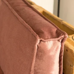 2L Home & Garden Rugkussen Velvet Oud Roze - 120 X 40cm -Tuinmeubelseries Winkel 1200x1200 1171