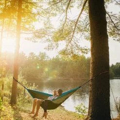 Kanyon Hangmat - Incl. Karabijnhaken En Riemen - Licht Parachutestof - 260 X 140 Cm - Tot 200kg - Groen/Khaki 6 Kanyon Hangmat - Incl. Karabijnhaken En Riemen - Licht Parachutestof - 260 X 140 Cm - Tot 200kg - Groen/Khaki -Tuinmeubelseries Winkel 1200x1200 1257