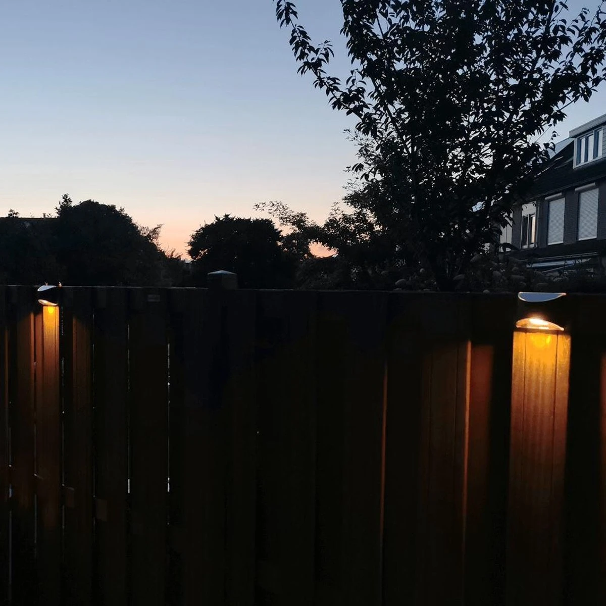 Solar wandlamp 'Quinn' - 2 stuks - Downlight - Wandlamp op zonne-energie Merkloos Solar Wandlamp 'Quinn' - 2 Stuks - Downlight - Wandlamp Op Zonne-energie -Tuinmeubelseries Winkel 1200x1200 1960