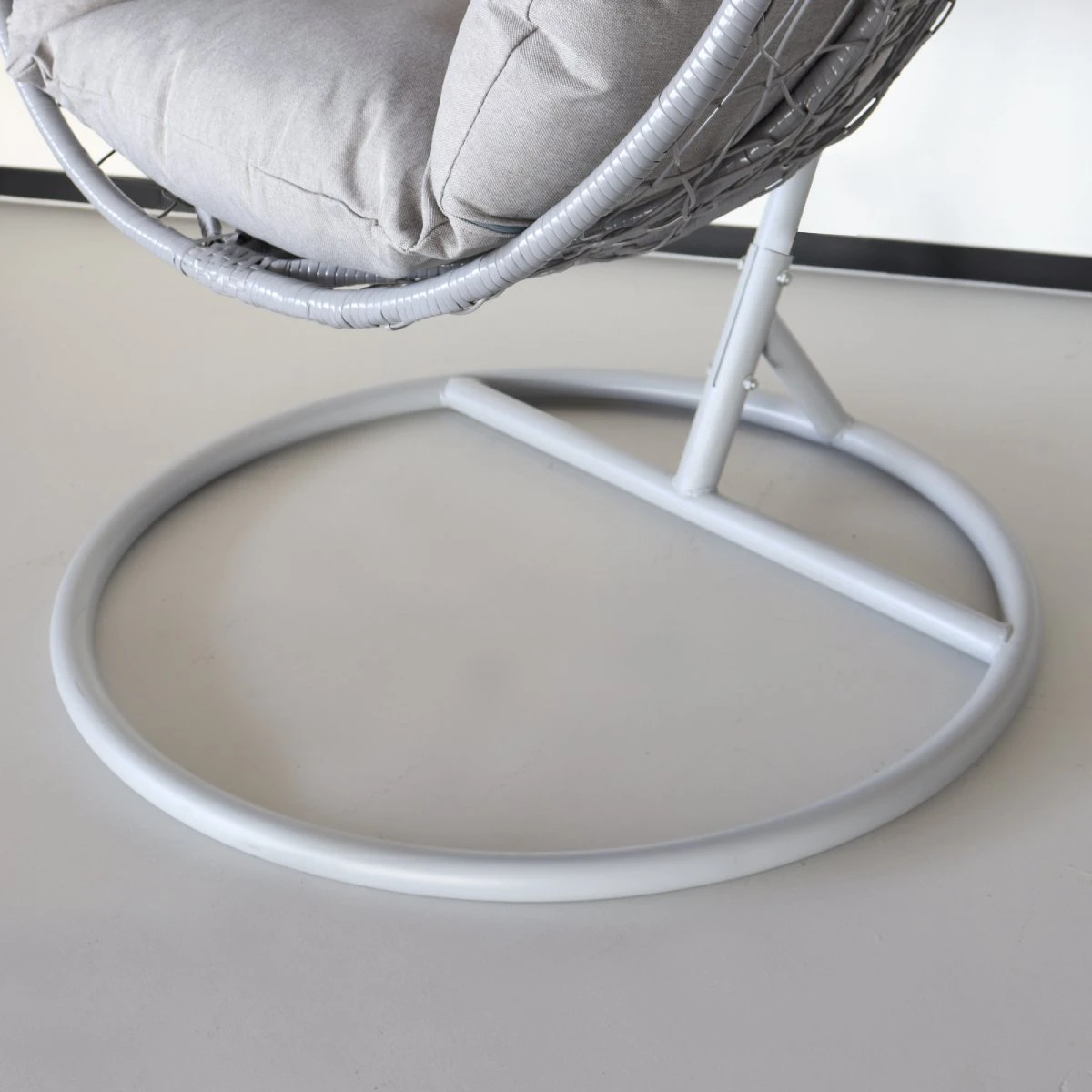 Egg Hangstoel roundabout grijs Egg Hangstoel Roundabout Grijs -Tuinmeubelseries Winkel 1200x1200 404