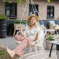 Vita5 Macramé Hangstoel - Voor Binnen En Buiten - Zonder Standaard - Incl. Kussen, Boekenvak En Beschermhoes - Tot 150kg - Beige 3 Vita5 Macramé Hangstoel - Voor Binnen En Buiten - Zonder Standaard - Incl. Kussen, Boekenvak En Beschermhoes - Tot 150kg - Beige -Tuinmeubelseries Winkel 1200x1200 525