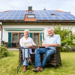 Relaxdays Tuintafel Vierkant - Buitentafel - Kleine Eettafel Tuin - Balkontafel Kunststof -Tuinmeubelseries Winkel 1200x1200 681