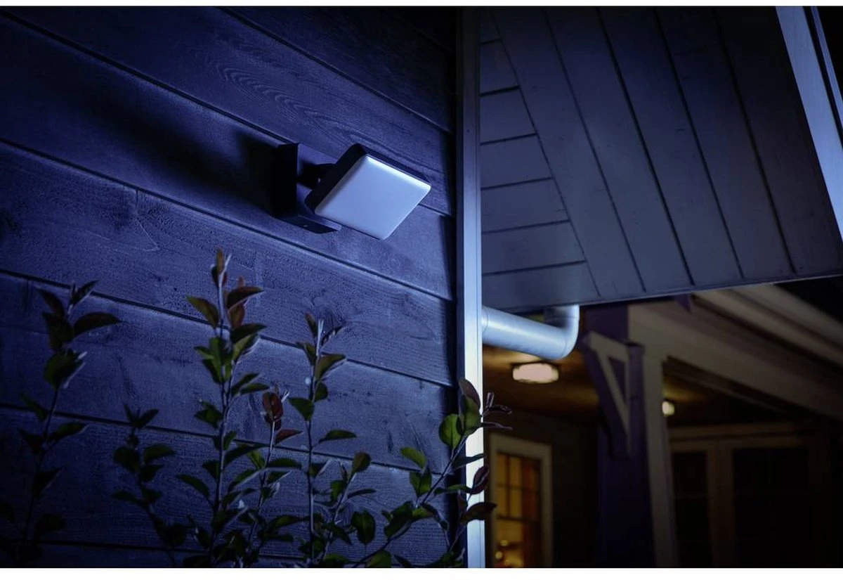 Philips Hue Discover verstraler - wit en gekleurd licht - zwart Philips Hue Discover Verstraler - Wit En Gekleurd Licht - Zwart -Tuinmeubelseries Winkel 1200x825 3