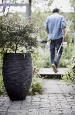 Capi Europe - Vaas Elegant Deluxe Rib NL - 40x60 - Zwart - Voor Binnen En Buiten - KBLR1131 -Tuinmeubelseries Winkel 785x1200 2